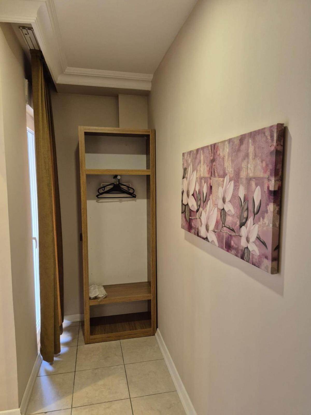 Apartament Toprak *